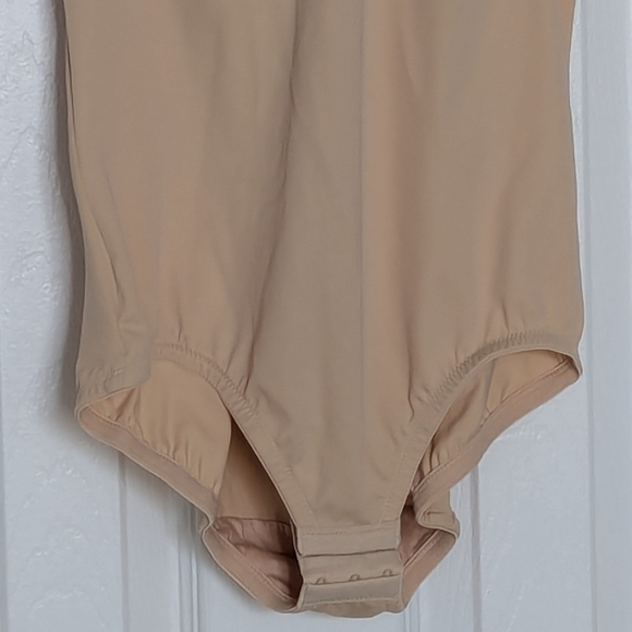 Women's (Size 36C) 1 Piece Full Body Tagless Tan Shapewear Bodysuit - Picture 2 of 11